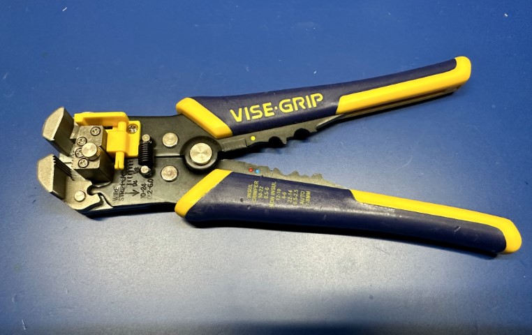 Irwin Vise Grip self-adjusting wire
stripper